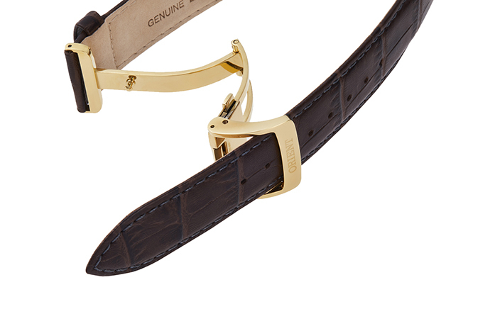 ORIENT: Mechanical Classic Watch, Leather Strap - 42.0mm (RA-AS0010S)