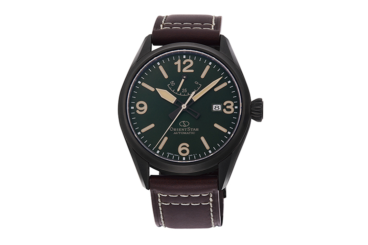 ORIENT STAR: Mechanical Sports Watch, Leather Strap - 41.0mm (RE-AU0201E)