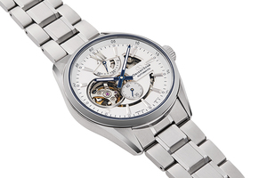 ORIENT STAR: Mechanical Contemporary Watch, Metal Strap - 41.0mm (RE-AV0113S)