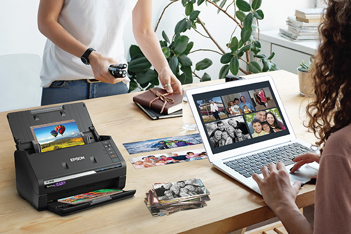 FastFoto FF-680W Wireless High-speed Photo Scanning System FastFoto FF-680W Wireless High-speed Photo Scanning System