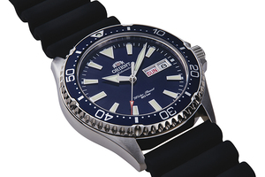 ORIENT: Mechanical Sports Watch, Silicon Strap - 41.8mm (RA-AA0006L)