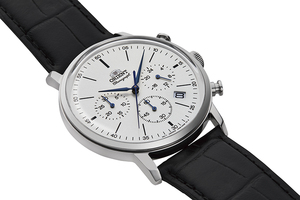 ORIENT: Quartz Classic Watch, Leather Strap - 42.4mm (RA-KV0405S)
