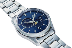 ORIENT: Mechanical Contemporary Watch, Metal Strap - 41.5mm (RA-AK0308L)