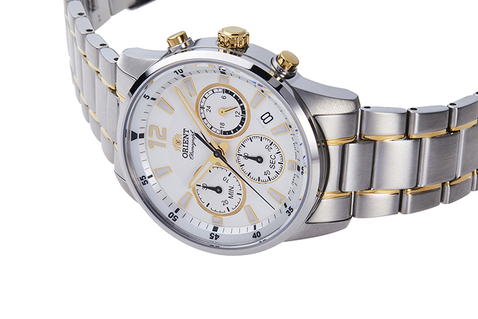 ORIENT: Quartz Sports Watch, Metal Strap - 42mm (RA-KV0003S)