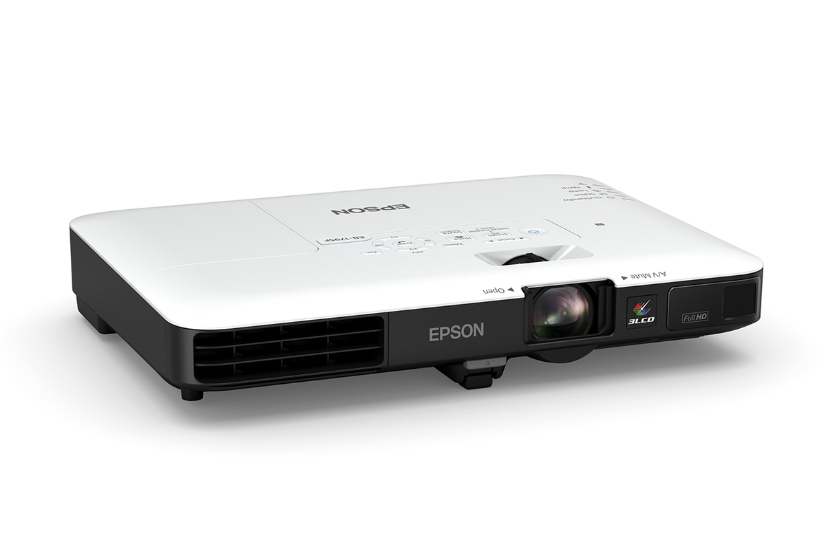 ほぼ新品　EPSON　LCD PROJECTOR EB-1795f　プロジェクタ接続技術Wi-Fi