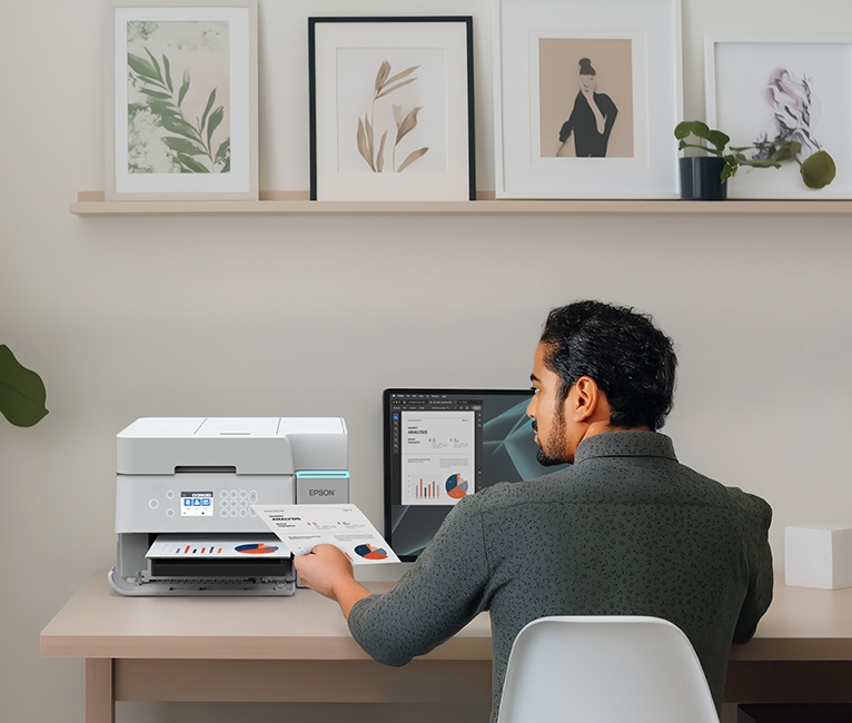 Customer using an Epson EcoTank ET-4950 Wireless Supertank Printer