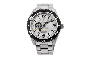 ORIENT STAR: Mechanical Sports Watch, Metal Strap - 43.2mm (RE-AT0107S)