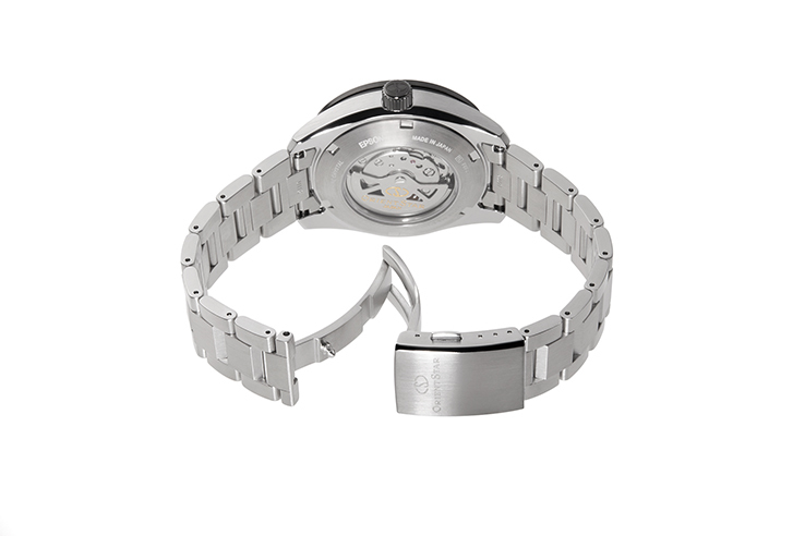 ORIENT STAR: Mechanical Contemporary Watch, Metal Strap - 42.6mm (RE-AV0A01B)