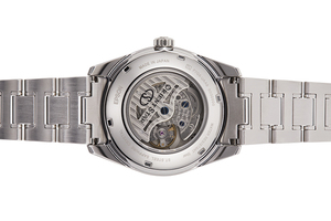 ORIENT STAR: Mechanical Contemporary Watch, Metal Strap - 40.0mm (RE-HK0001S)