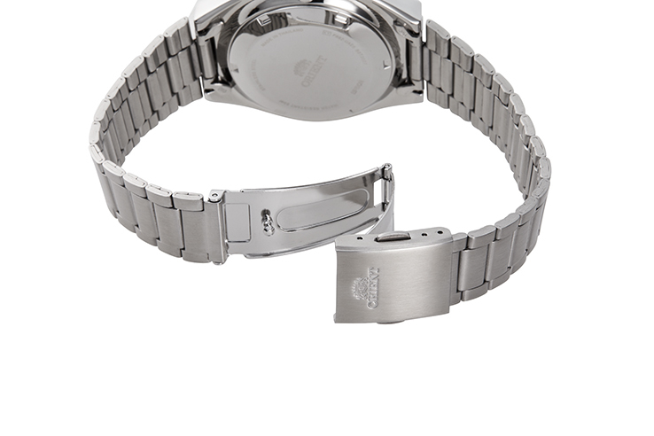 ORIENT: Mechanical Revival Watch, Metal Strap - 41.7mm (RA-AA0B02R)