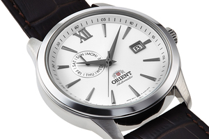 ORIENT: Mechanical Contemporary Watch, Leather Strap - 43.0mm (AL00006W)