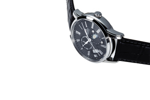 ORIENT: Mechanical Classic Watch, Leather Strap - 42.5mm (RA-AK0010B)