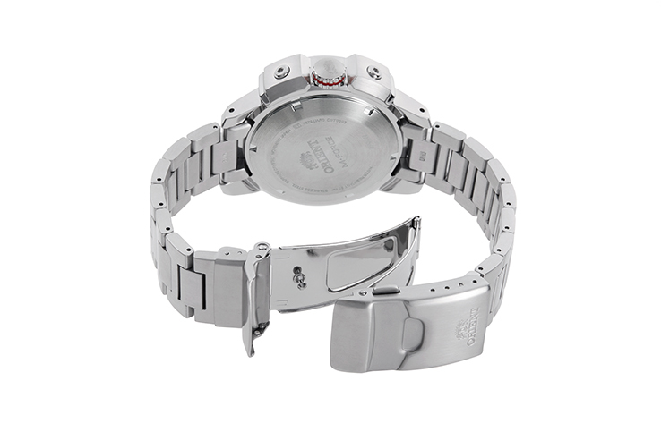 ORIENT: Mechanical Sports Watch, Metal Strap - 45.0mm  (RA-AC0N02Y)
