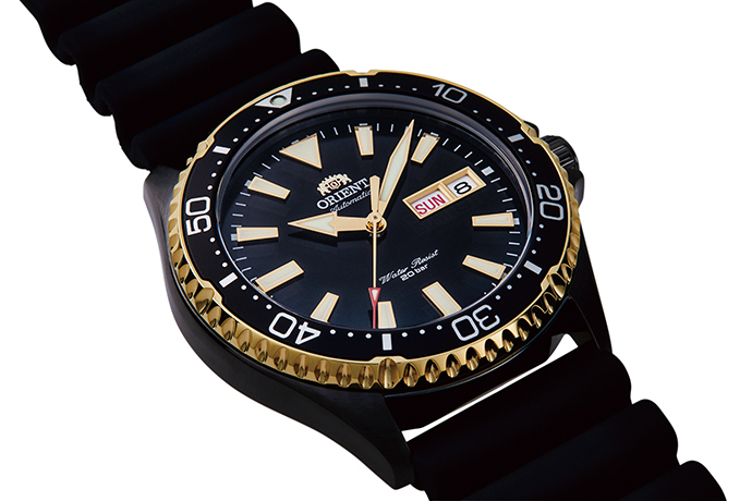 ORIENT: Mechanical Sports Watch, silicon Strap - 41.8mm (RA-AA0005B)