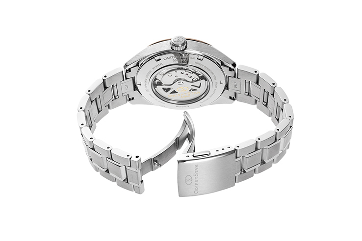 ORIENT STAR: Mechanical Contemporary Watch, Metal Strap - 41.0mm (RE-AV0120L) Limited