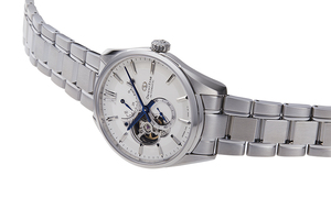 ORIENT STAR: Mechanical Contemporary Watch, Metal Strap - 41.0mm (RE-HJ0001S)