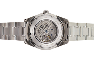 ORIENT STAR: Mechanical Contemporary Watch, Metal Strap - 41.0mm (RE-HJ0001S)