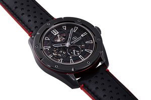 ORIENT STAR: Mechanical Sports Watch, Leather Strap - 43.2mm (RE-AV0A03B)