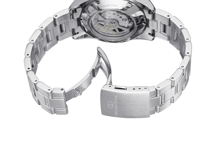 ORIENT STAR: Mechanical Contemporary Watch, Metal Strap - 38.5mm (RE-AU0004B)