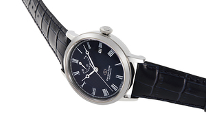 ORIENT STAR: Mechanical Classic Watch, Leather Strap - 38.7mm (RE-AU0003L)