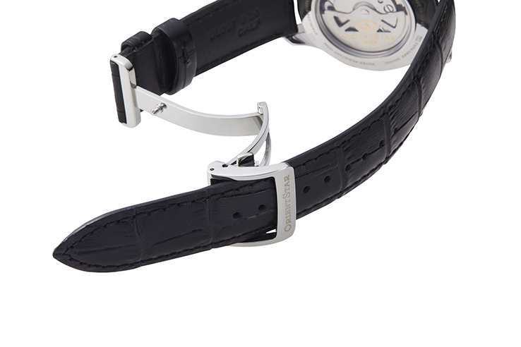 ORIENT STAR: Mechanical Contemporary Watch, Leather Strap - 39.3mm (RE-AT0007N)