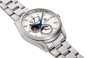 ORIENT STAR: Mechanical Contemporary Watch, Metal Strap - 41.0mm (RE-AY0002S)
