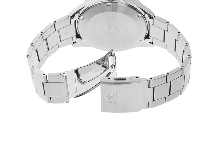 ORIENT: Mechanical Sports Watch, Metal Strap - 42.6mm (RA-AK0603S)