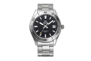 ORIENT: Mechanical Sports Watch, Metal Strap - 39.9mm  (RA-AC0Q01B)