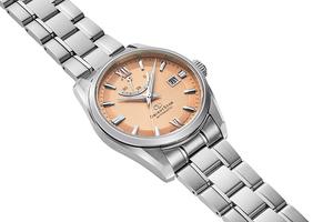 ORIENT STAR: Mechanical Contemporary Watch, Metal Strap - 38.5mm (RE-AU0108G)