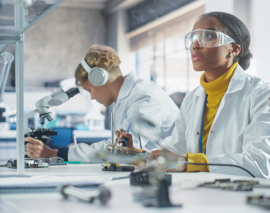 Students working in a lab