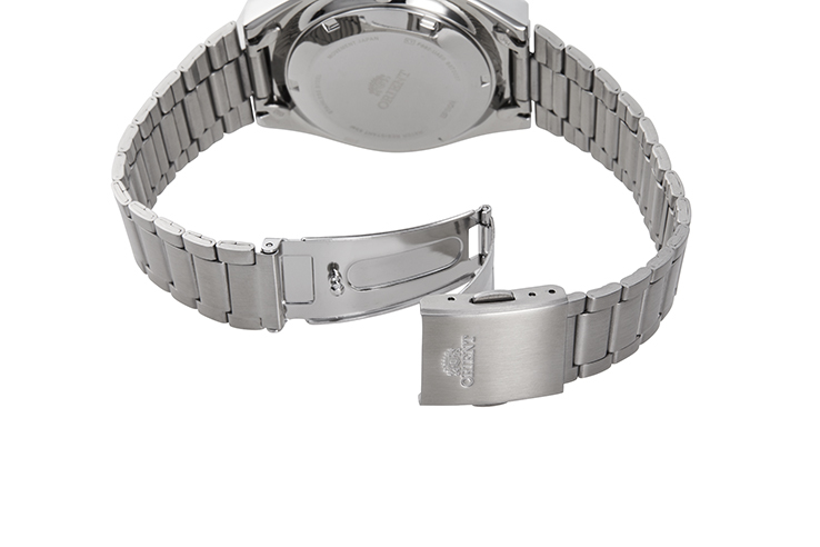 RA-AA0B02R | ORIENT: Mechanical Revival Watch, Metal Strap - 41.7 RA-AA0B02R | ORIENT: Mechanical Revival Watch, Metal Strap - 41.7