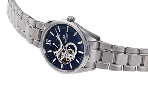 ORIENT STAR: Mechanical Contemporary Watch, Metal Strap - 41.0mm (RE-HJ0002L)