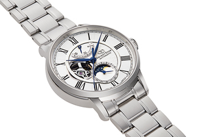ORIENT STAR: Mechanical M45 Watch, Metal Strap - 41.0mm (RE-AY0102S)
