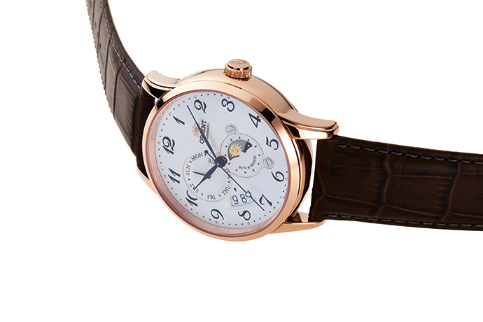 ORIENT: Mechanical Classic Watch, Leather Strap - 42.5mm (RA-AK0001S)