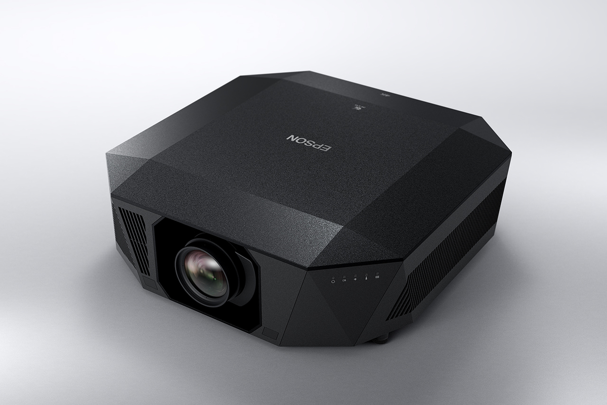 Epson EH-QL3000B Home Theatre  4K 3LCD Laser Projector
