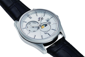 ORIENT: Mechanical Contemporary Watch, Leather Strap - 41.5mm (RA-AK0310S)