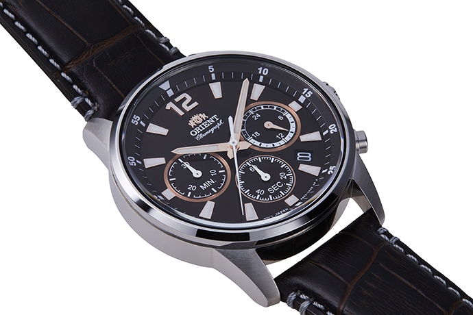 ORIENT: Quartz Sports Watch, Metal Strap - 42mm (RA-KV0006Y)