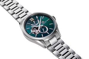 ORIENT STAR: Mechanical M34 Watch, Metal Strap - 40.0mm (RE-BY0005A) 