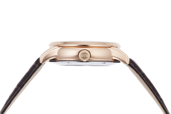 ORIENT: Mechanical Classic Watch, Leather Strap - 42.0mm (RA-AS0009S)