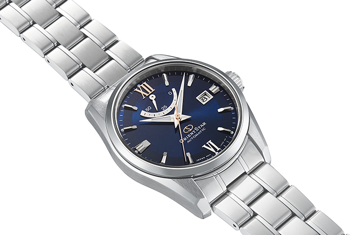 ORIENT STAR: Mechanical Contemporary Watch, Metal Strap - 38.5mm (RE-AU0005L)