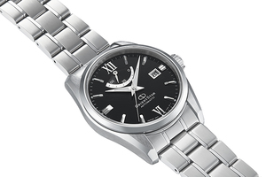 ORIENT STAR: Mechanical Contemporary Watch, Metal Strap - 38.5mm (RE-AU0004B)