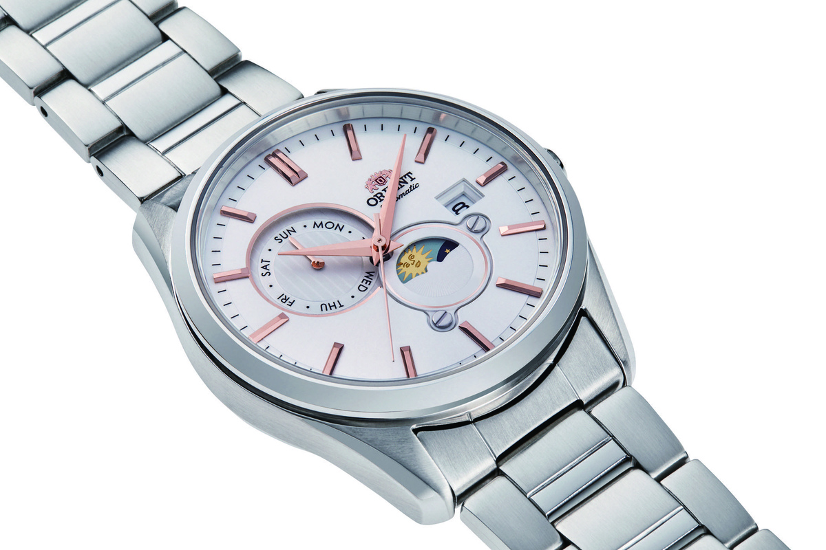 ORIENT: Mechanical Contemporary Watch, Metal Strap - 41.5mm (RA-AK0306S)