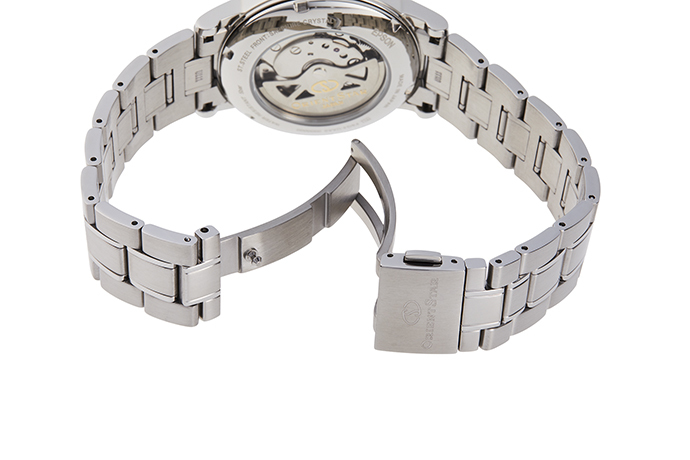 ORIENT STAR: Mechanical Classic Watch, Metal Strap - 38.7mm (RE-AW0002L)