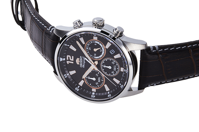 ORIENT: Cuarzo Sports Reloj, Cuero Correa - 42.0mm (RA-KV0006Y)