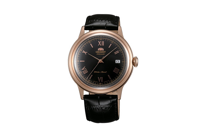 Classic leather strap clearance watch