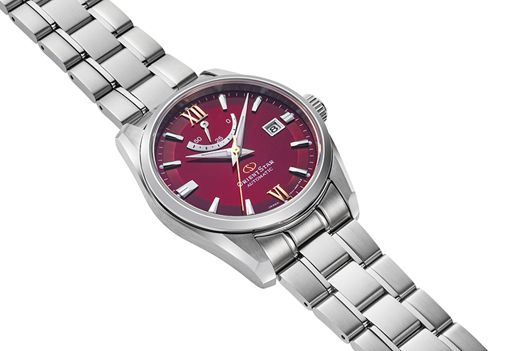 ORIENT STAR: Mechanical Contemporary Watch, Metal Strap - 38.5mm (RE-AU0111R) Limited